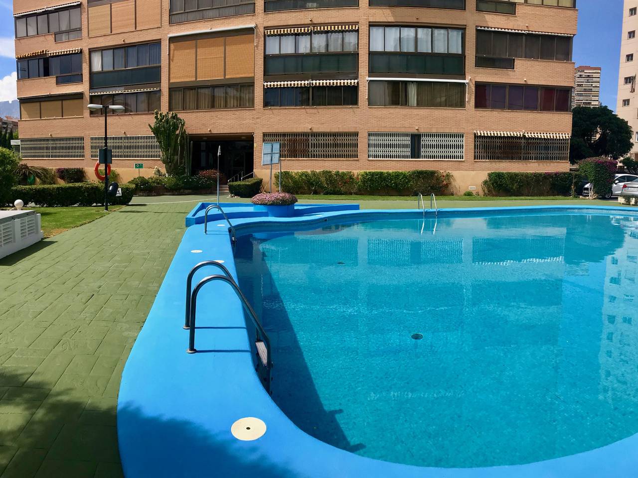 Entire apartment, Charming apartment with enclosed terrace - 2 guests in Benidorm, Costa Blanca