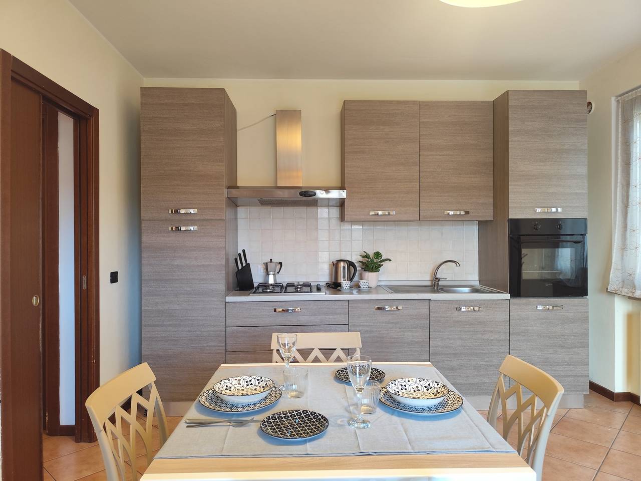 Appartement entier, Peschiera Monte Baldo in Peschiera del Garda, Montagnes autour du lac de Garde