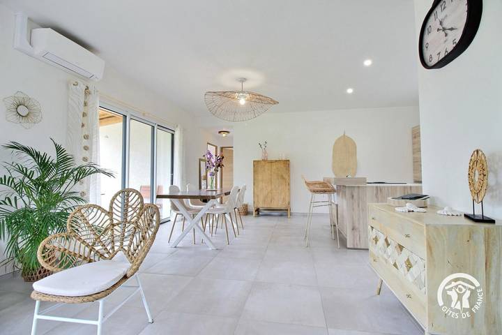 Gîte pour 4 personnes, avec terrasse et jardin à Pénestin - 4