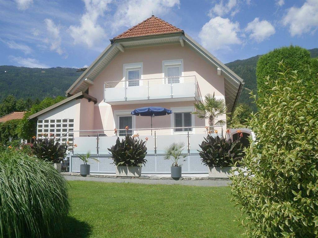 Geheel vakantieappartement, Wohnung 1 im Haus 2 in Steindorf am Ossiacher See, Gerlitzen