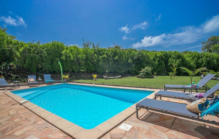 Gîte pour 6 personnes, avec piscine et jardin en Martinique - 3