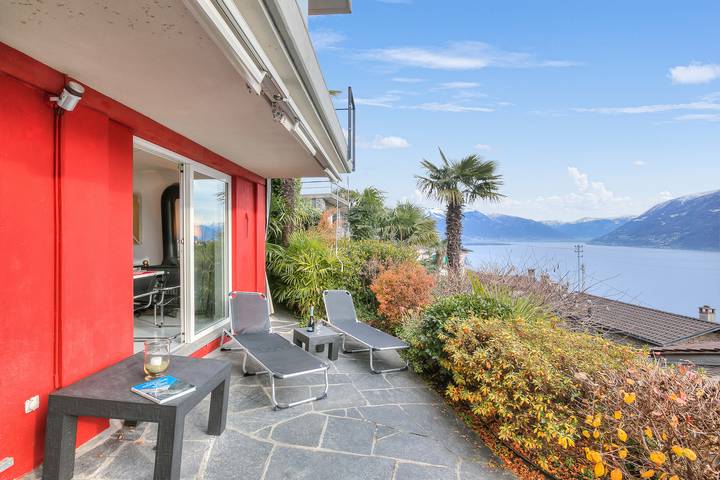 Ferienwohnung für 3 Personen, mit Seeblick und Terrasse, kinderfreundlich in Brissago - 2
