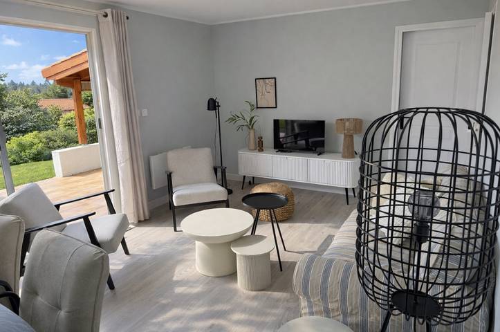 Gîte pour 6 personnes, avec Piscine à Écuras - 3