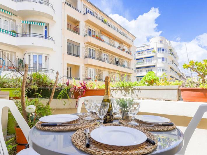 Ferienwohnung für 4 Personen, mit Terrasse in Nizza