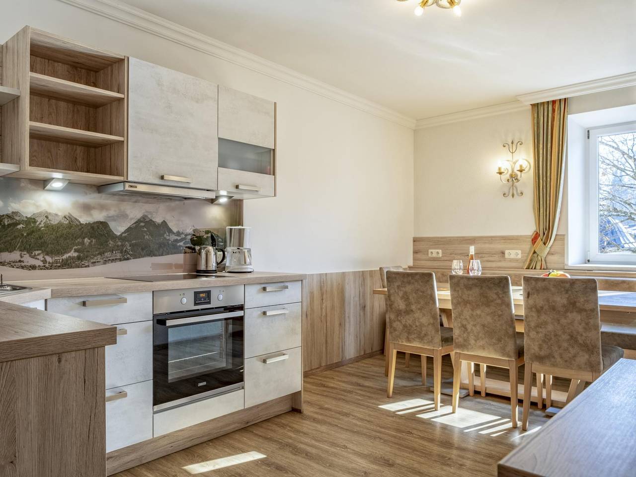 Ganze Wohnung, Große moderne Ferienwohnung, Skibusnähe in Loferer und Leoganger Steinberge, Fieberbrunn