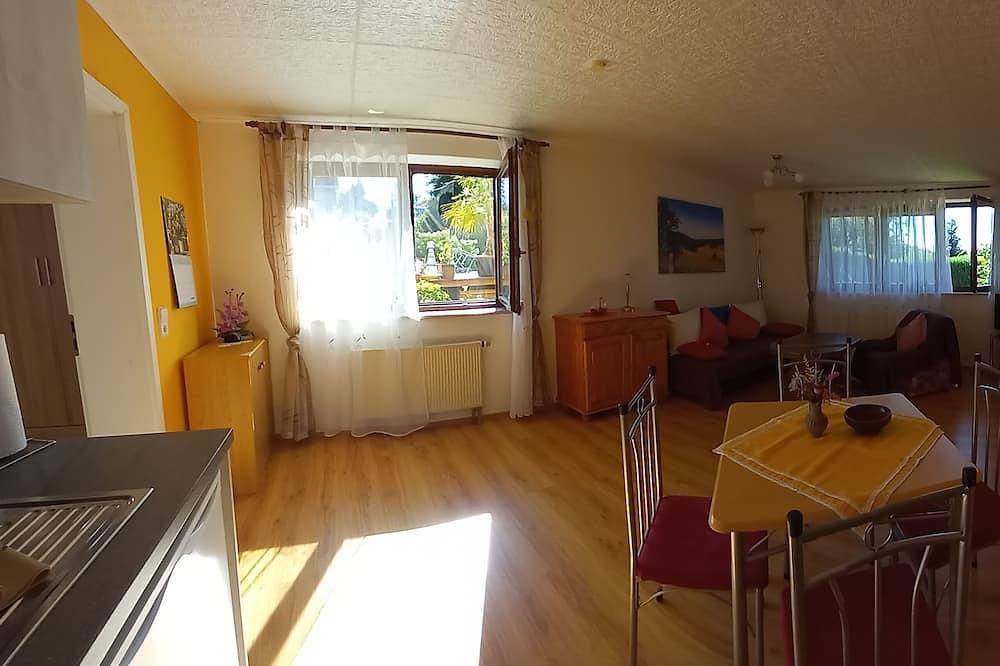 Ganze Wohnung, Modernes Feriendomizil 50m vom berühmten Rennsteig entfernt mit Sternendusche in Neuhaus am Rennweg, Rennsteig