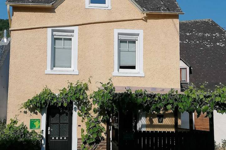 Ferienhaus für 4 Personen, mit Terrasse in Zell Stadt (Mosel)