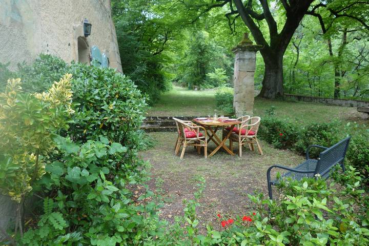 Gîte pour 4 personnes, avec jardin à Appelle