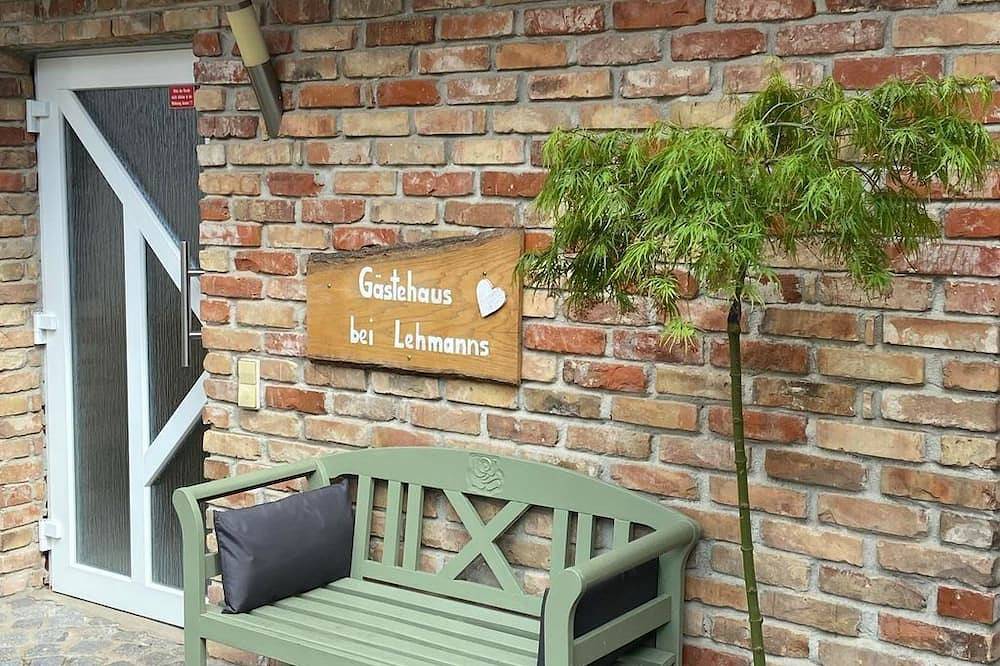 Ganze Wohnung, Gästehaus bei Lehmanns - Appartement/Fewo, Dusche, Wc, 1 Schlafraum in Pleisweiler-Oberhofen, Südliche Weinstraße