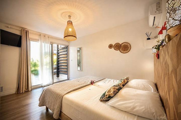 Holiday apartment for 2 people, with garden and pool - 1