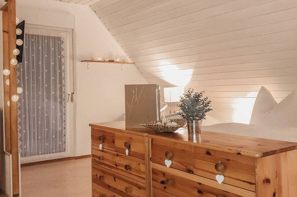 Ganze Wohnung, Ferienwohnung im Dahner Felsenland\nmit Balkon und Garten Perfekt für Wanderungen in Erlenbach bei Dahn, Landkreis Südwestpfalz