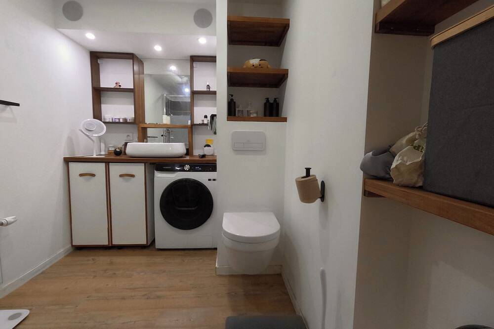 Entire apartment, Private room - Garden & terrace in Noisy-le-Sec, Seine-Saint-Denis