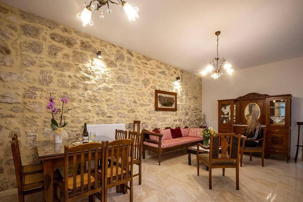 Appartement entier, Three-Bedroom Superior Apartment in Région d'Iraklio-Héraklion