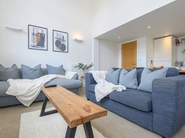 Glamping for 8 People in Leeds, West Yorkshire, Photo 3