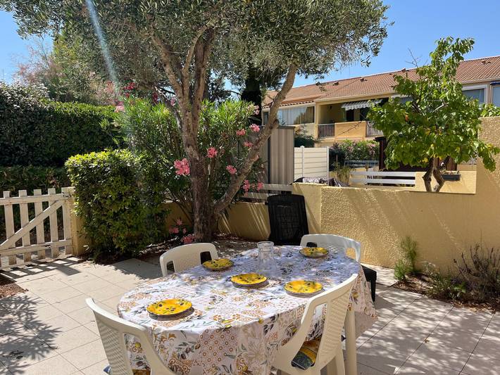 Chalet pour 4 personnes, avec Terrasse et Piscine à Gruissan