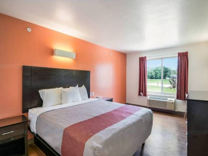 Apartamento entero, 1 cama king size | No fumadores, microondas in Peoria, Condado de Peoria
