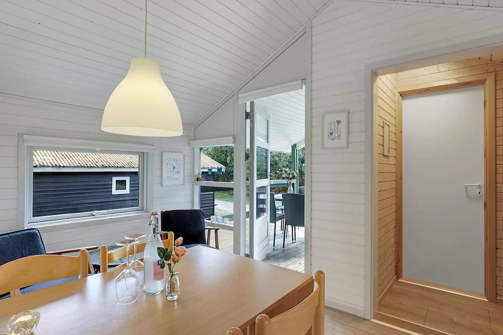 Cozy home in Nexø with kitchen in Snogebæk, Bornholm