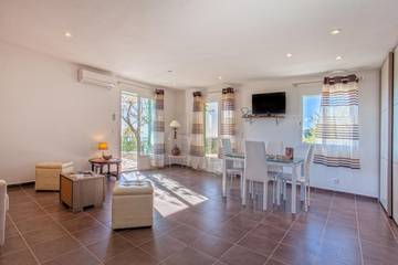 Cottage for 2 People in Loreto-di-Casinca, Haute-Corse, Photo 2