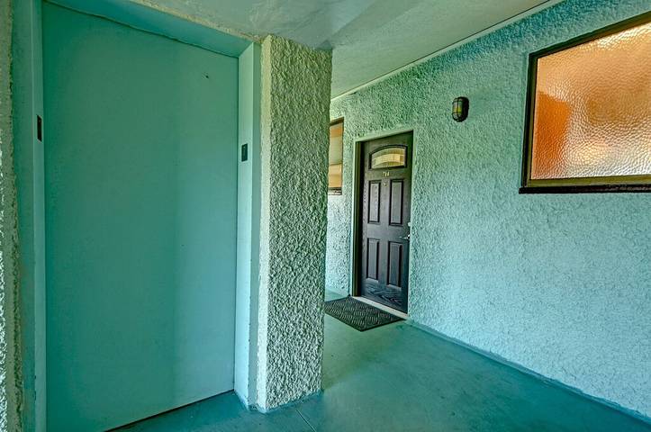 Vacation rental for 4 people, with pool and terrace in Hilo