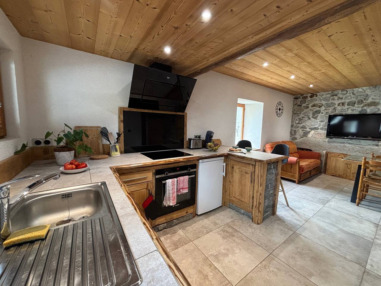 Ganze Wohnung, Gemütliches Apartment mit Bergambiente in Mieussy, Region Bonneville