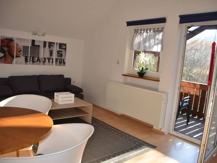 Ferienwohnung für 4 Personen, mit Balkon und Terrasse in Grafenwiesen - 3