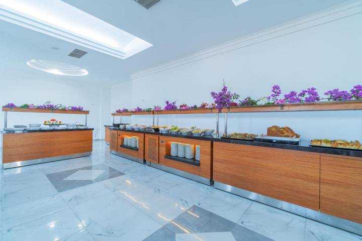 Hôtel pour 3 personnes, avec vue et piscine ainsi que jardin et sauna dans Ildir - 4