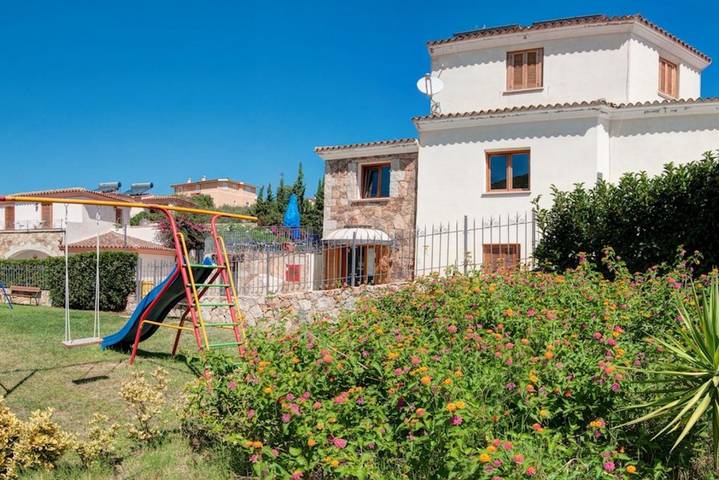 Gîte pour 4 personnes, avec balcon/terrasse et piscine à Tanaunella - 3