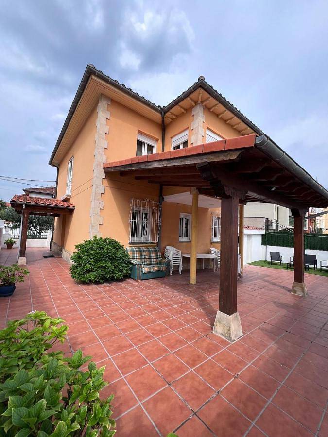 Casa de vacaciones para 8 personas, con vistas y jardín - 1