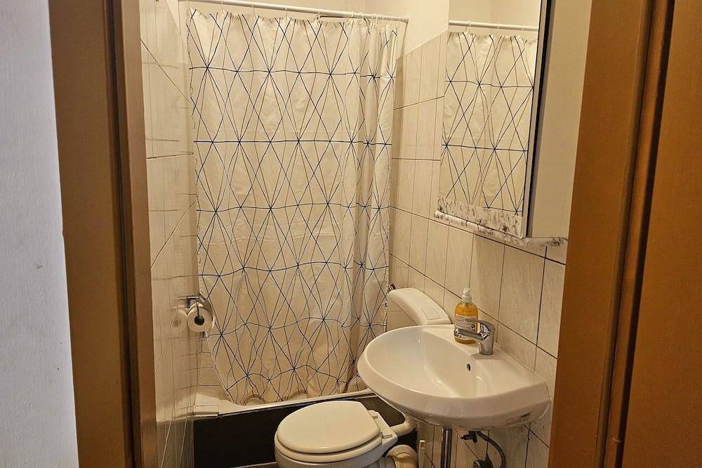 Ganze Wohnung, Gemütliches Apartment mit 2 Schlafzimmern gegenüber der Zeche Zollverein in Stadtbezirk VI, Essen