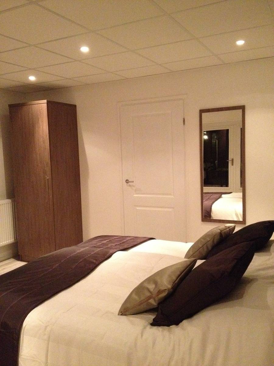 Studio entier, Comfortable studio for 2 people, centrally located in Domburg, with a private terrace in Dombourg, Walcheren