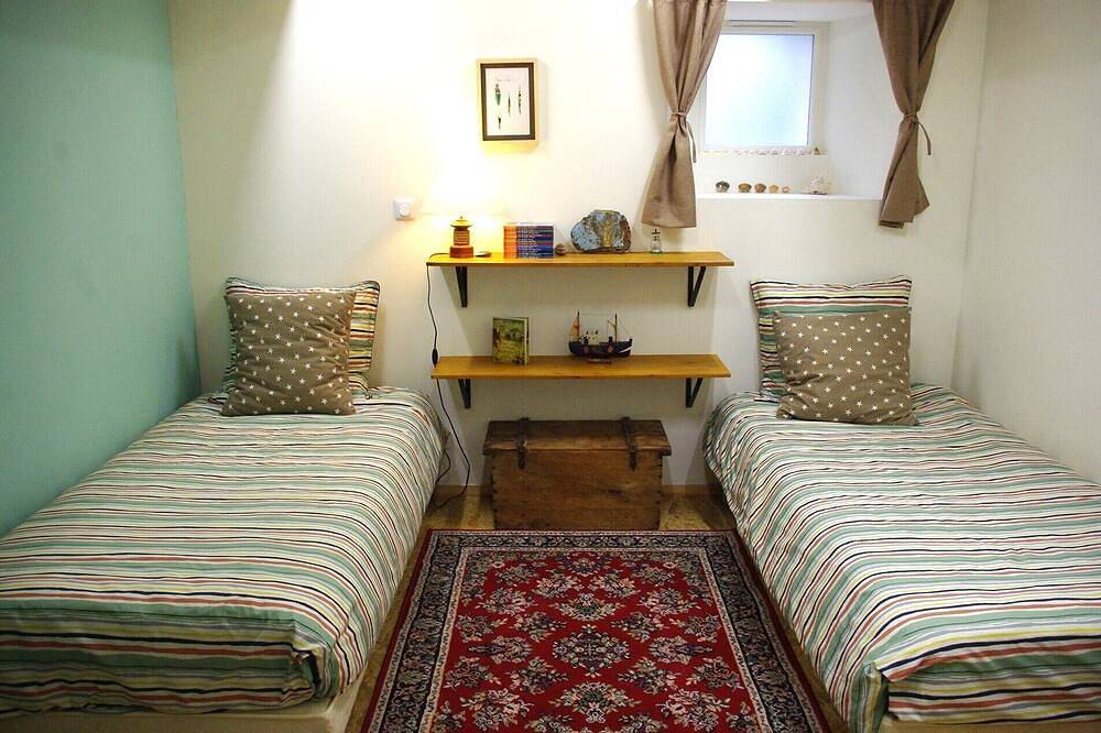 Fisherman's cottage, near Tréguier and Plougrescant, beaches 10 minutes away in Plouguiel, Rosa Granitküste