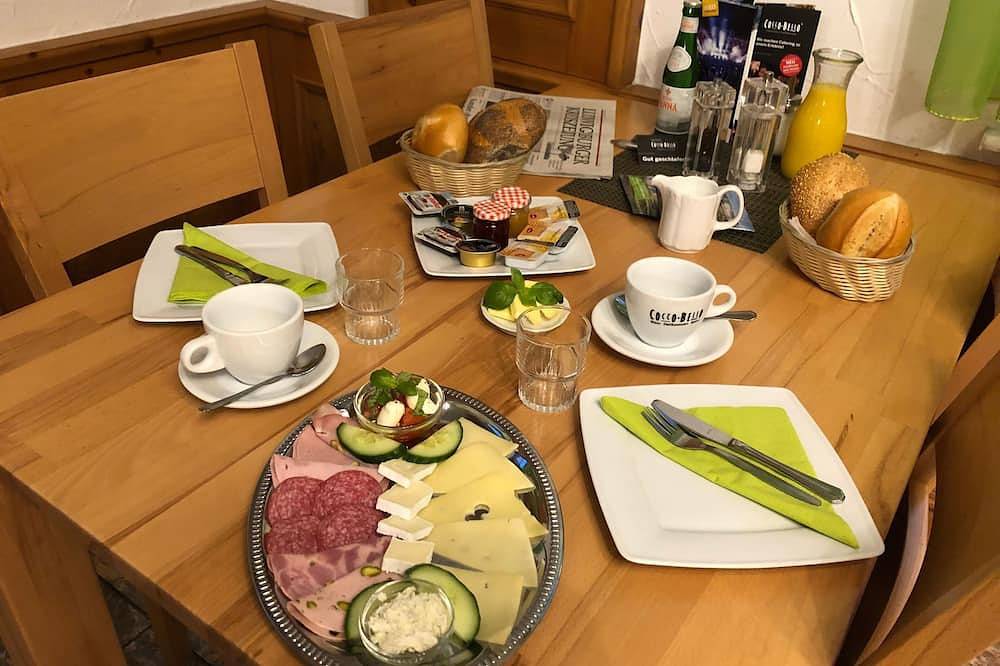 Doppelzimmer - Hotel Cocco Bello in der Villa Foret in Ludwigsburg, Landkreis Ludwigsburg