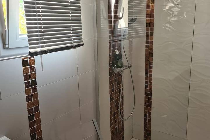 Ganze Wohnung, Logement Avec Piscine Couverte Chauffée et spa Privatifs, vue Panoramique in Estivareilles (Allier), Montluçon und Umgebung