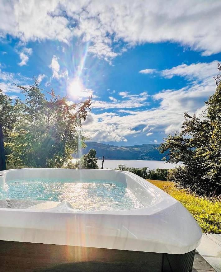 Ferienwohnung für 2 Personen, mit Ausblick und Seeblick sowie Garten - 1