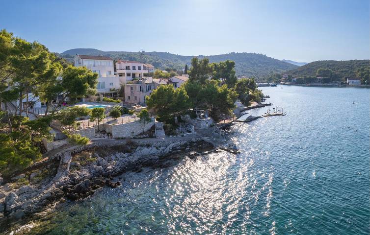 Ferienhaus für 10 Personen, mit Terrasse und Garten sowie Pool, mit Haustier auf Dugi Otok - 3