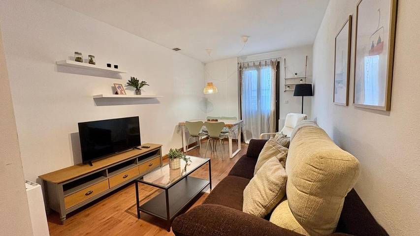 Apartamento de vacaciones para 6 personas, con terraza y vistas - 1