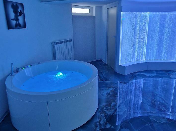 Chalet per 2 persone, con idromassaggio e terrazza a Milano