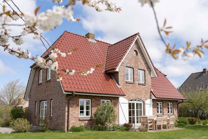 Ferienhaus für 7 Personen, mit Terrasse und Garten sowie Sauna