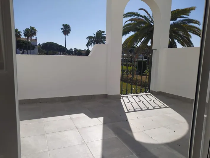 Apartamento de vacaciones para 5 personas, con piscina y jardín - 1