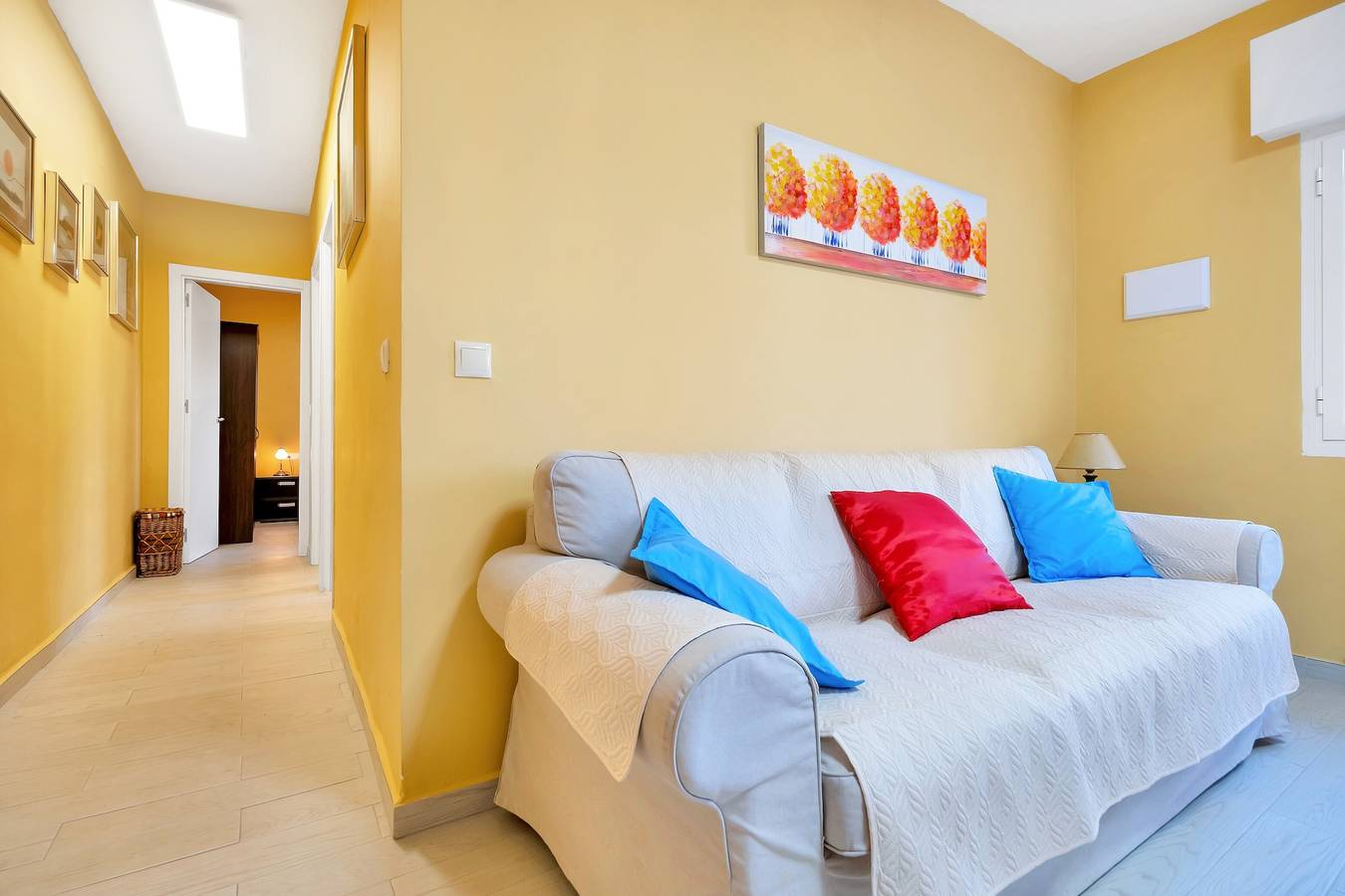 Apartamento entero, Villa 'Maria Dependance' con piscina privada, Wi-Fi y aire acondicionado in El Chaparral, Torrevieja