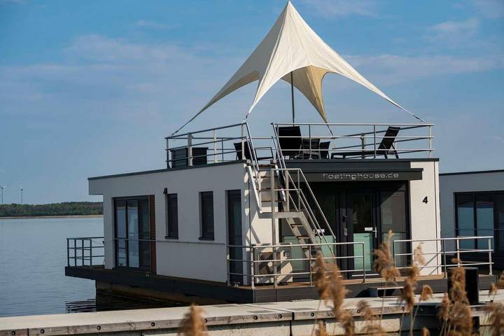 Ferienhaus für 4 Personen, mit Ausblick und Seeblick sowie Terrasse in Vetschau - 2