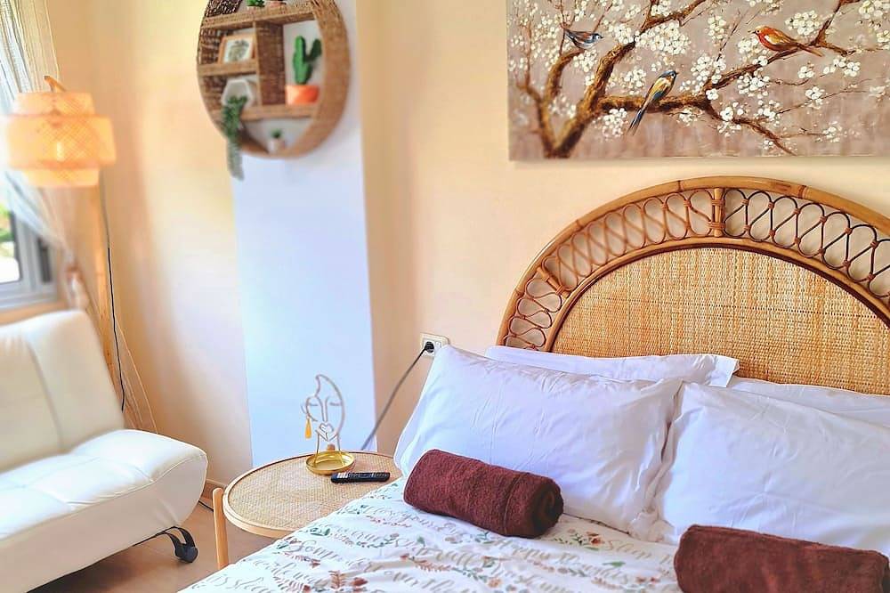 Entire apartment, Homely Apartment in Modern building with Pool in Las Adelfas, San Miguel de Abona