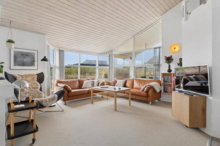 Schönes Ferienhaus mit Platz für die ganze Familie – in Strand- und Stadtnähe in Søndervig, Holmsland Klit