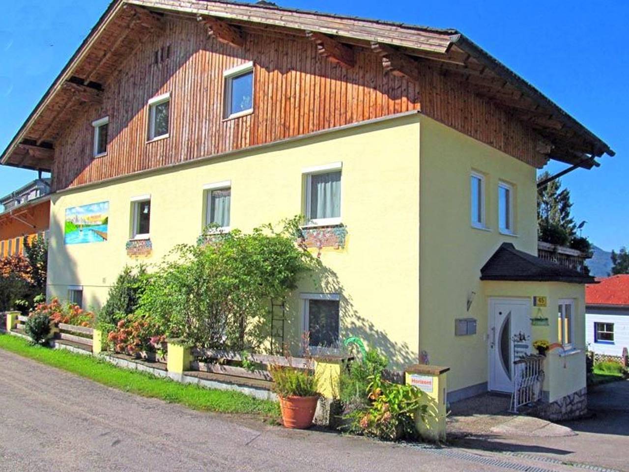Ganze Ferienwohnung, Gästehaus Horizont - Apartments - Blumenwiese in Salzkammergut-Berge, Innerschwand am Mondsee