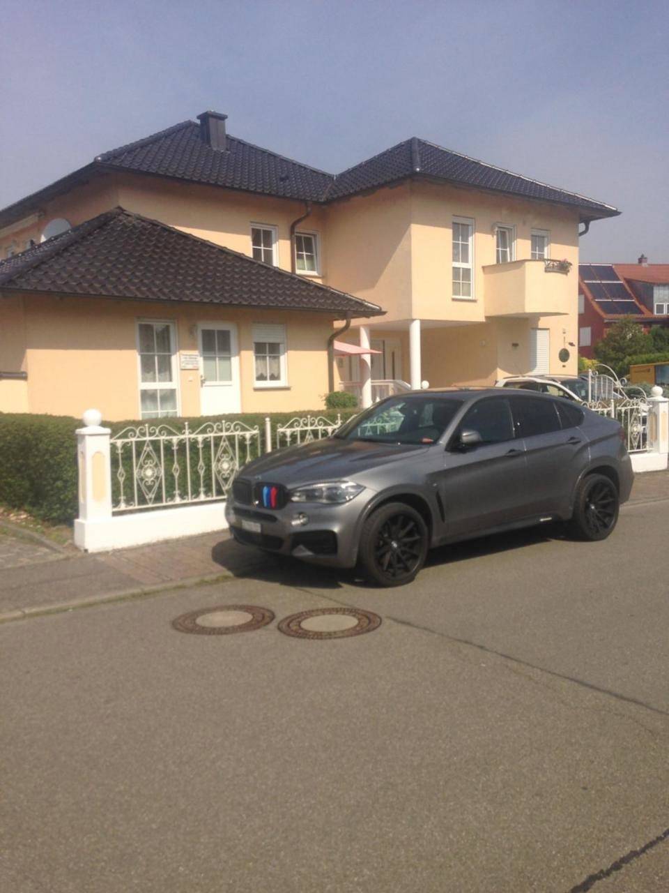 Gästehaus Tante Tienchen 7 Minuten zu Fuss zum Europa Park , plus kostenloses Parkplatzticket Rulantica ,alle unsere Suiten haben einen Balkon in Europa-Park, Rust
