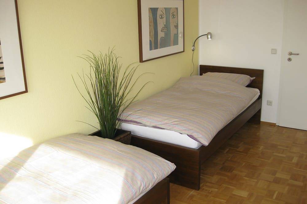 Ganze Wohnung, Ferienwohnung/App. für 5 Gäste mit 80m² in Berlin in Friedrichshain - Kreuzberg, Berlin