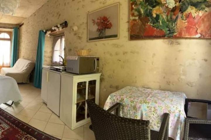 Gîte pour 4 personnes, animaux acceptés dans Gréez-sur-Roc - 3