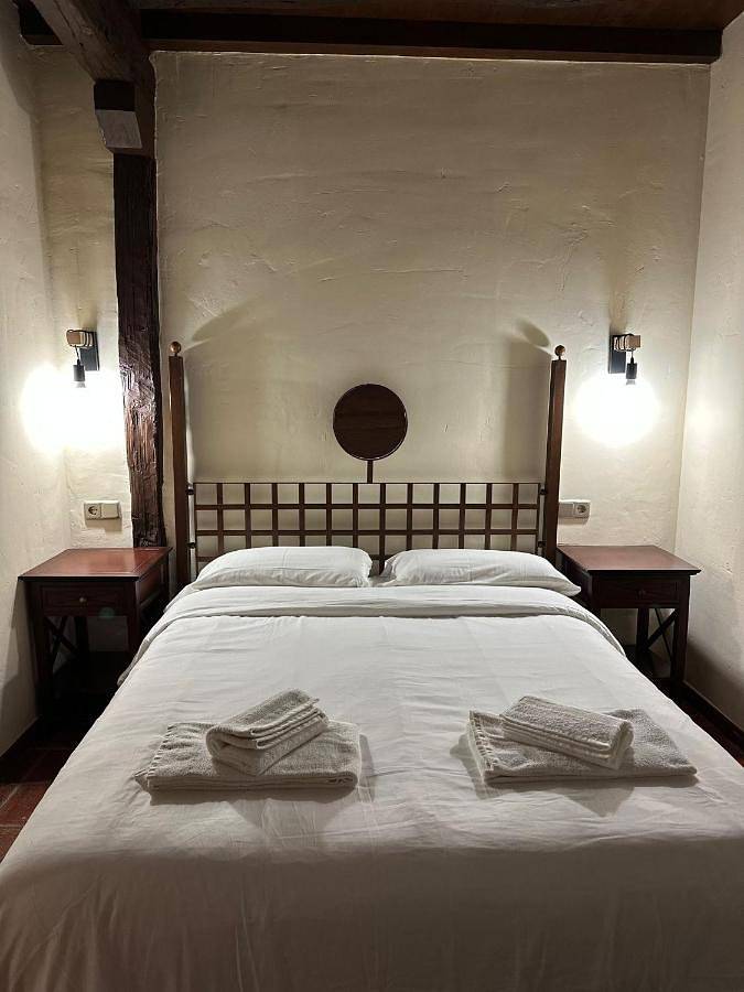 Casa rural para 4 personas, con vistas y terraza, Se admiten mascotas en Valle del Jerte - 2