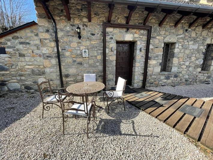 Casa rural para 4 personas, con vistas y terraza en Valle de Benasque - 2