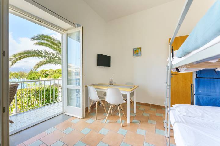 Gîte pour 4 personnes, avec balcon, animaux acceptés à Procida - 2